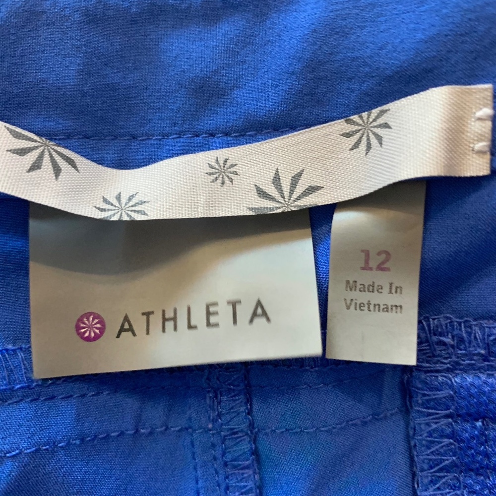 EUC – Athleta – Costa Short – Caspian Blue – 12 - Picture 6 of 9